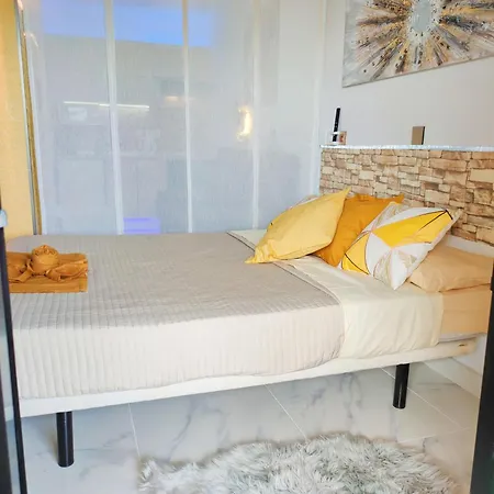 Апартаменты Lovely Views, Heated Pool, Great Location *