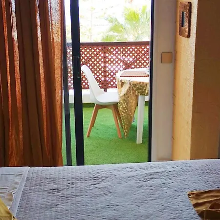 Apartment Lovely Views, Heated Pool, Great Location *