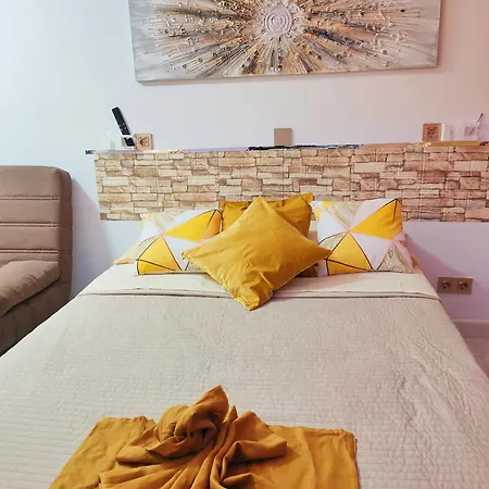Lovely Views, Heated Pool, Great Location Апартаменты