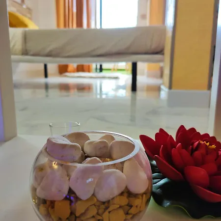 Апартаменты Lovely Views, Heated Pool, Great Location *